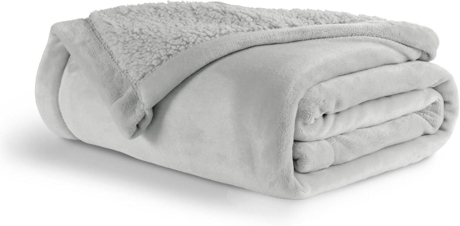 Serene Hudson Fleece and Sherpa Reverse 200 GSM Blanket