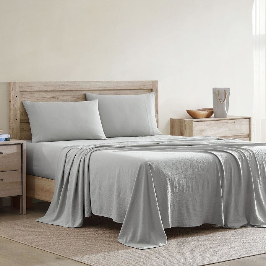 Ardor Boudoir Polyester Waterproof Bed Sheet with Pillowcase, Size King (Sage / Silver)