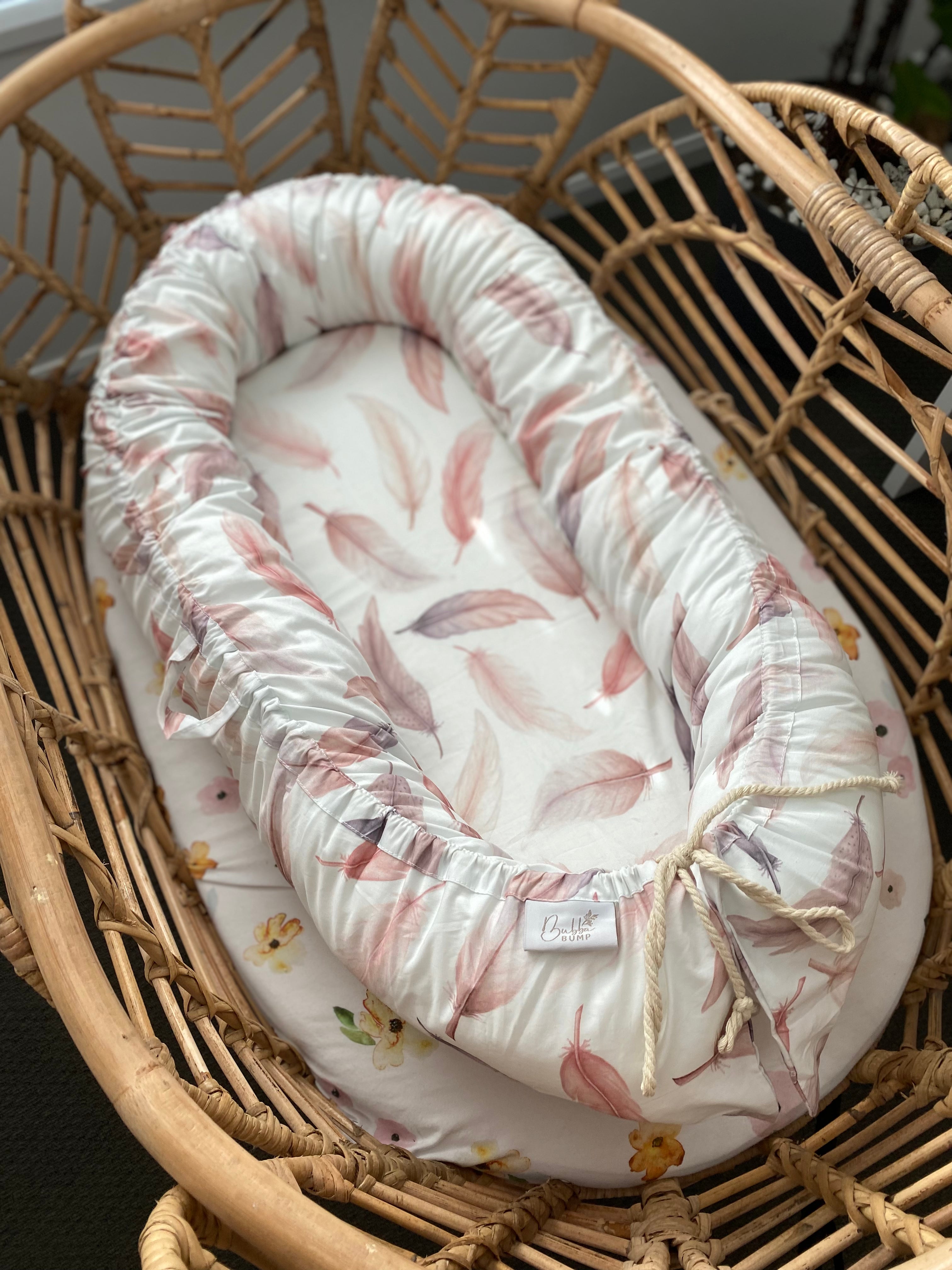 Feather Organic Baby Lounge - Bubba Bump