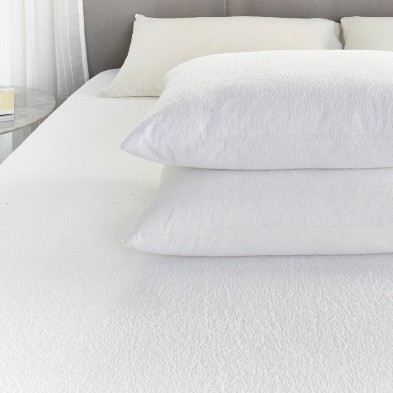 Protect-A-Bed Comfortshield Deluxe Pillow Protector, 48x73cm Standard (F0060PPS0)