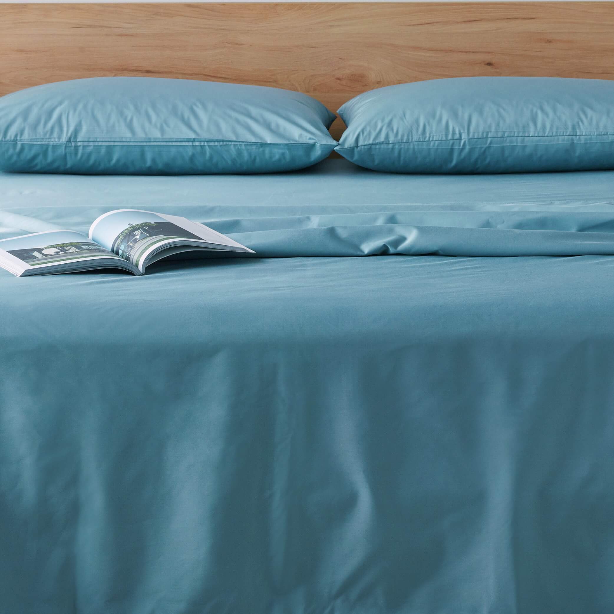 Waterproof Bamboo Fitted Sheet in Blue